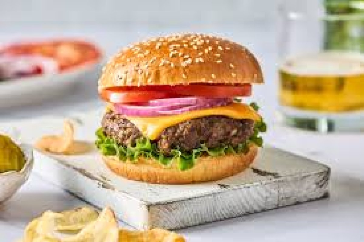 Classic Cheeseburger
